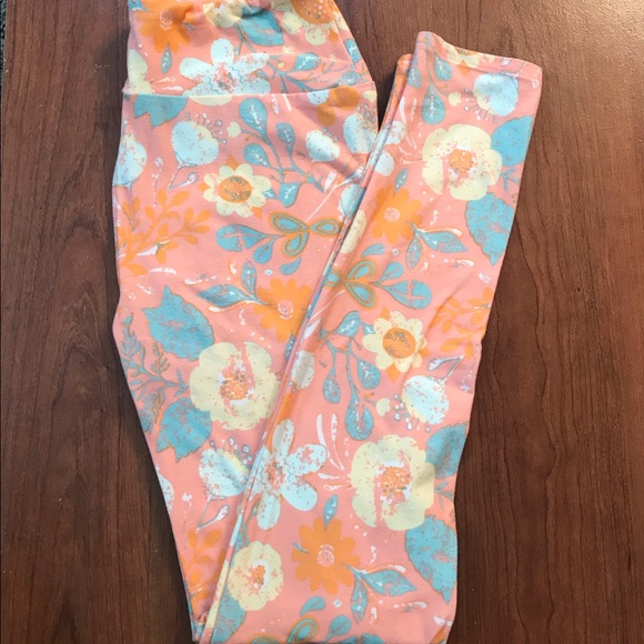 Pants - OS Lularoe leggings
